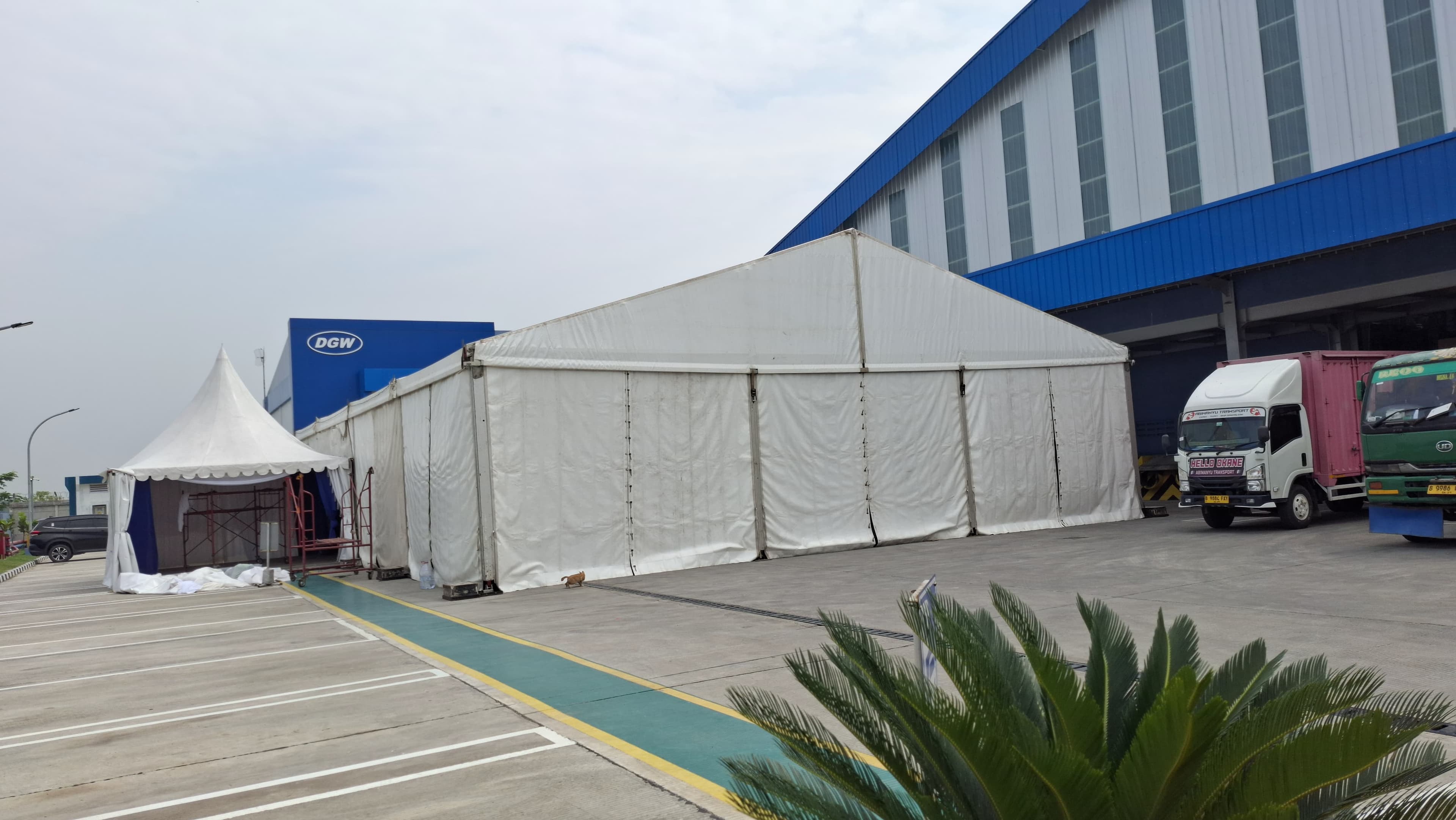 Tenda Peresmian Pabrik